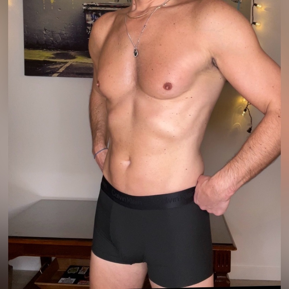 Calvin Klein | Micro Grip Low-Rise Trunks in Black  - Classic (Small)